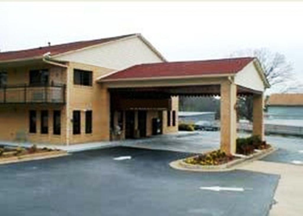 Rodeway Inn ジョーンズバラ エクステリア 写真